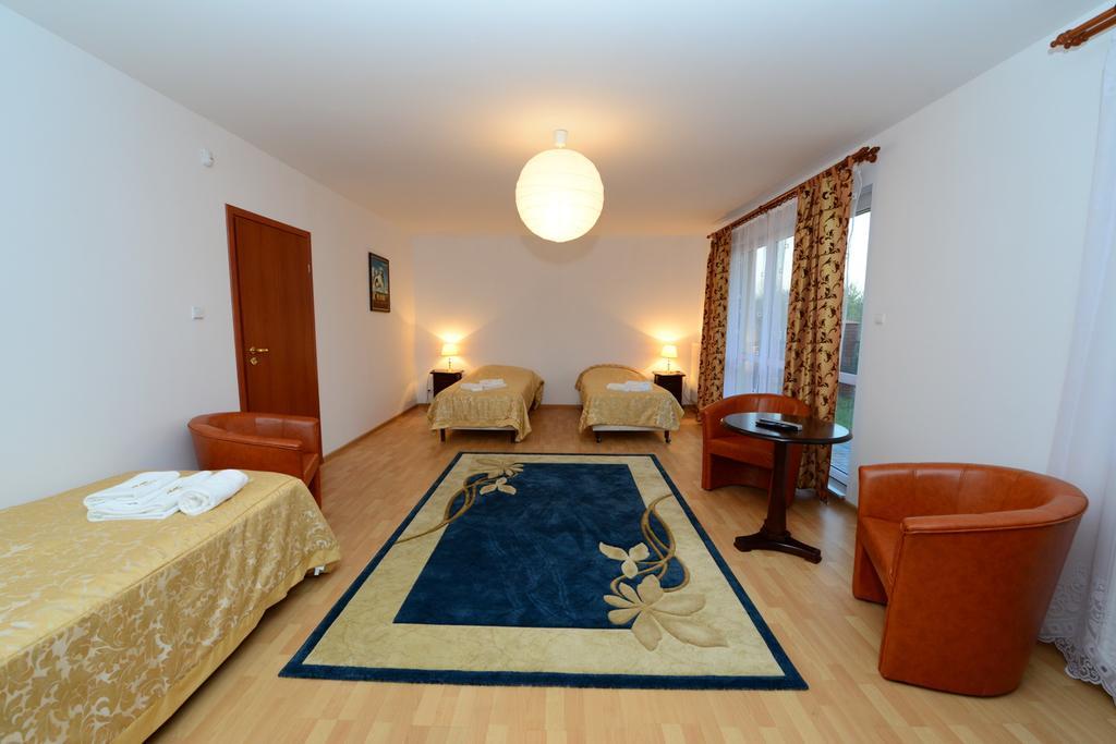 B&B Airport Modlin Nowy Dwór Mazowiecki Quarto foto